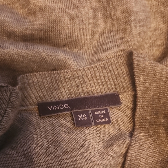 Vince Silk & Cashmere  Grey Weekend V-Neck Sweater - Picture 2 of 5